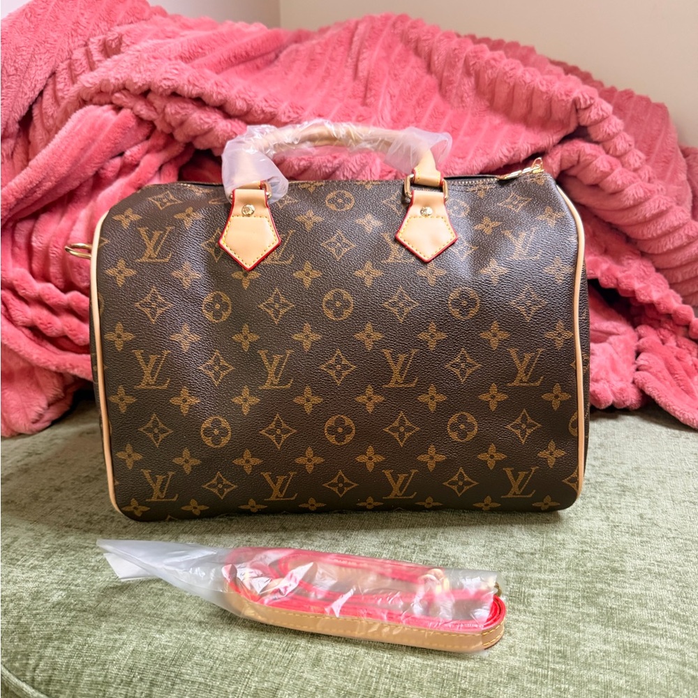 Source Unknown Brown Monogram Satchel with Tan Tr… - image 3